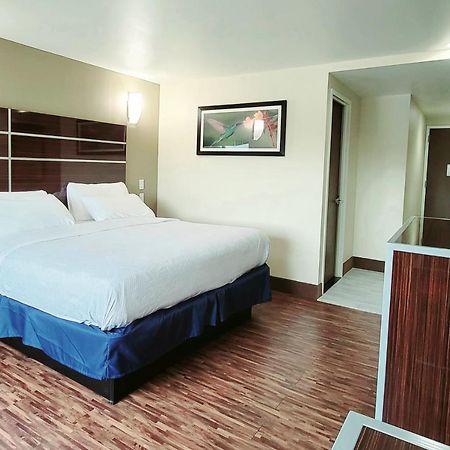 Brooklyn Broadway Hotel Нью-Йорк Экстерьер фото