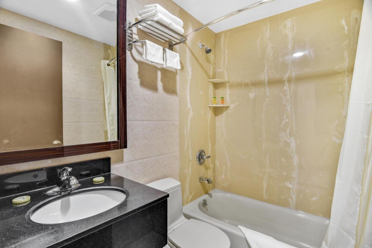 Brooklyn Broadway Hotel Нью-Йорк Экстерьер фото